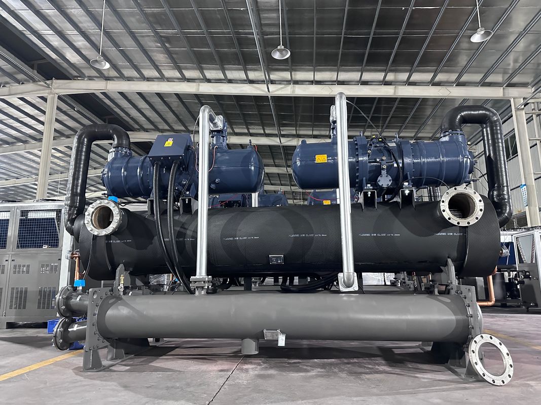 Chiller de tornillo industrial refrigerado con agua de 200 CV con 2 compresores Sistema para soluciones de enfriamiento