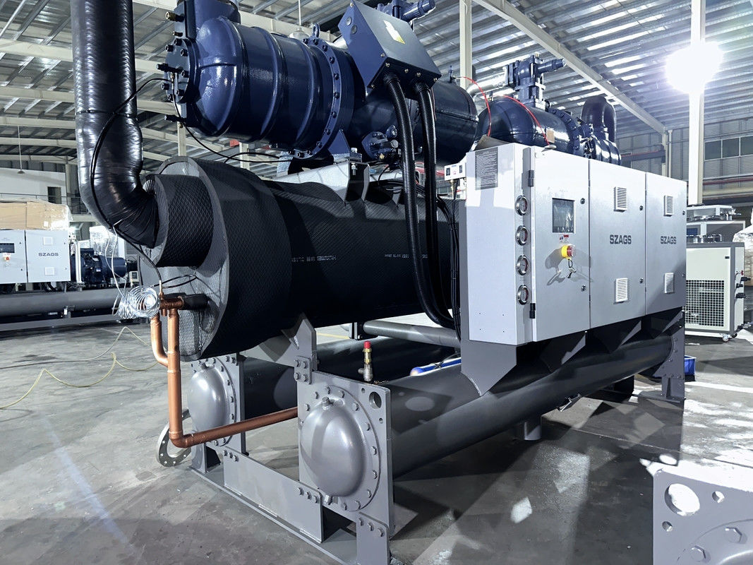 Chiller de tornillo industrial refrigerado por agua de 150 CV con sistema de doble compresor para soluciones de enfriamiento óptimas