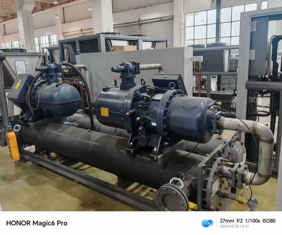 Chiller de tornillo refrigerado con agua de 280 HP Proceso industrial Chiller de agua para impresión y línea de laminación de película BOPP