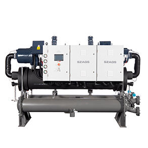 Enfriadora de tornillo refrigerada por agua de 240HP con control por microcomputadora y evaporador de tipo carcasa y tubos o placas de acero inoxidable